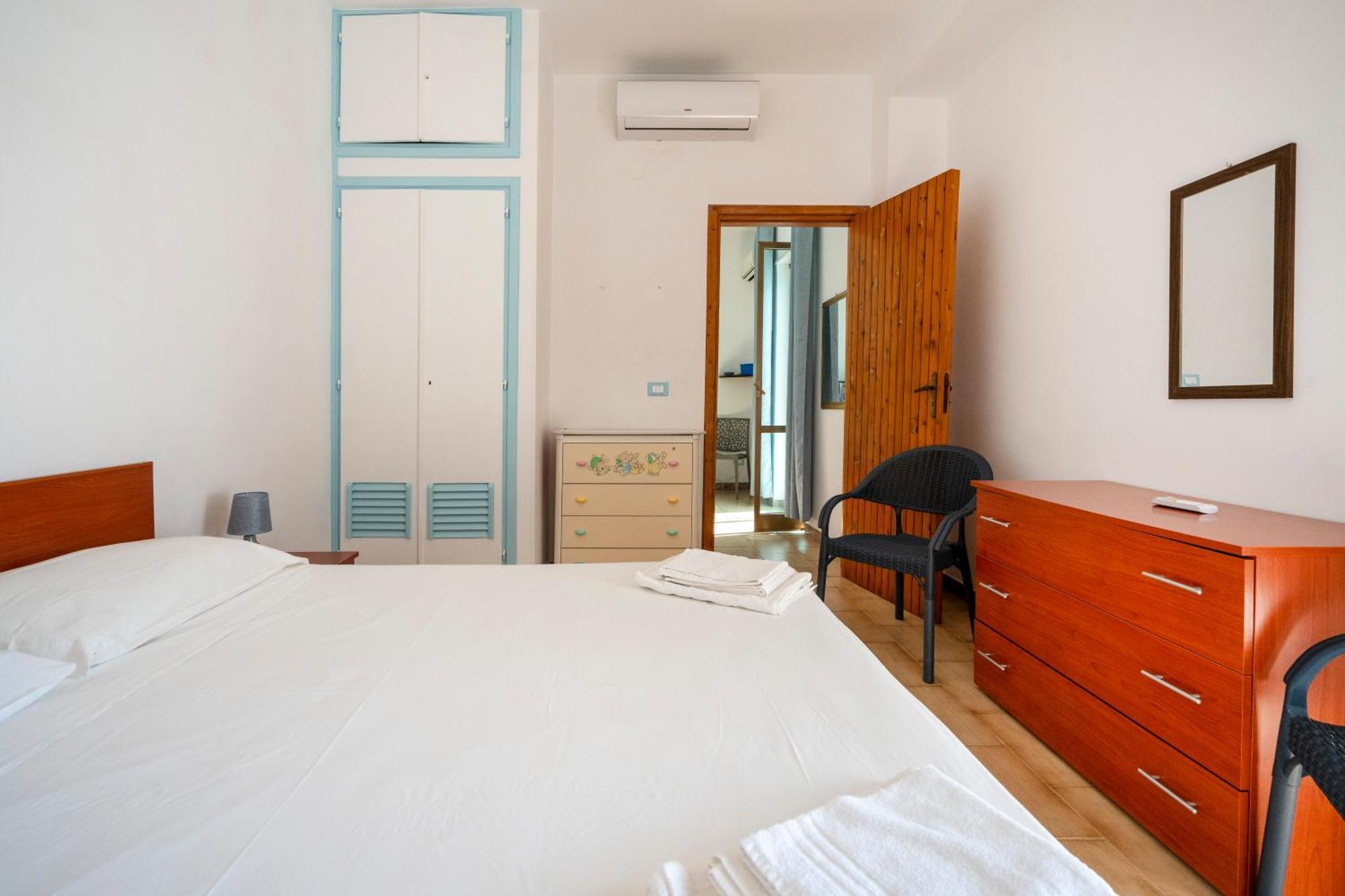 Monolocale Ilporticciolovacanze วิลลานอวา ดิ ออสตูนี ภายนอก รูปภาพ